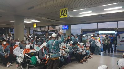 448 Jemaah Kloter 5 BTH Tiba di Batam, 1 Orang di Rujuk ke RS Otorita