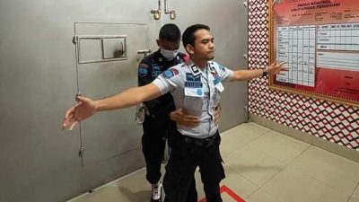 Petugas Lapas dan Pengunjung Digeledah