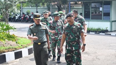Markas Kolonel Unang Dikunjungi Jenderal Bintang Dua dari Mabes TNI