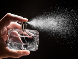 Begini Cara Pakai Parfum yang Tepat