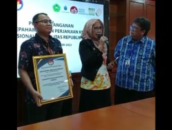 Terima Anugerah Prakarsa Inklusi dari Komnas Disabilitas, Rektor Unilak: Ini Spirit Bagi Kami