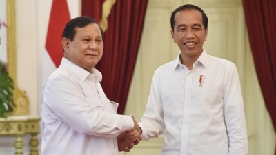 Literatur Institut: Jokowi Beri Sinyal Kuat Endorse Prabowo di Pilpres 2024