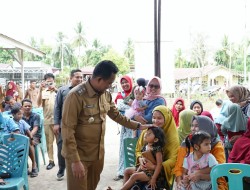 Wabup Rohil Launching Crash Program Polio di Kepenghuluan Labuhan Tangga Besar