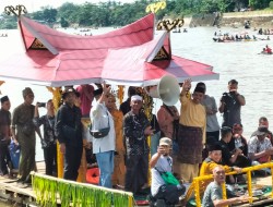 Bupati Kampar Kamsol Ajak Masyarakat Ramaikan Mesjid dan Musholla