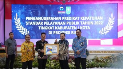 Pemkab Rohil Raih Penghargaan dari Ombudsman