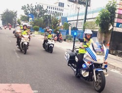 Srikandi Polwan Satlantas Pantau Arus Lalin Kota Pekanbaru Selama Ramadan 1444 H