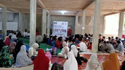 Ratusan Santri Ponpes Annizam Darussalam Ikuti Tadarus Puisi Oleh Rumah Sunting
