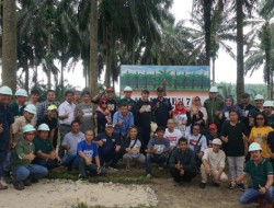 Monumen 75: PWI Melakukan Kunjungan ke Tonggak Sejarah Kelapa Sawit di Riau