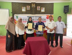 Silaturahmi ke SMAN 4 Pekanbaru, Prof Junaidi Minta Guru Harus Kreatif