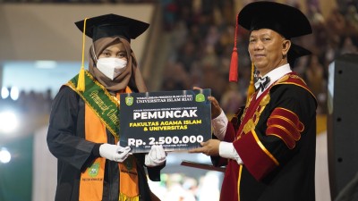 1.505 Lulusan UIR Diwisuda, Rektor Ucapkan Semoga Menjadi Generasi Penerus Bangsa