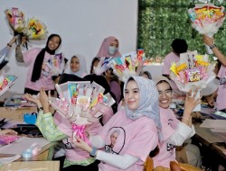 Gandeng UMKM Lokal, Srikandi Ganjar Gelar Pelatihan Pembuatan Buket Makanan Ringan di Pekanbaru
