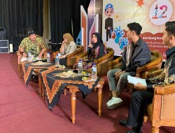 Kunni Masrohanti, Budayawan Riau, menjadi Narasumber Talkshow Kebudayaan Nasional di UGM