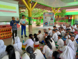 Rektor Unilak Beri Motivasi Siswa Kelas 10 SMAN 7 Pekanbaru