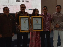 Malam Anugerah SMSI 2023: Firdaus Soroti Isu Konglomerasi Pers