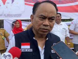Menteri Kominfo Janjikan Pembangunan BTS di Riau Tetap Dilanjutkan