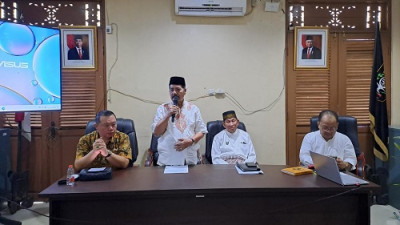 Parade Bhineka Tunggal Ika dan Pergelaran Budaya Nusantara Meriahkan HUT ke-66 Provinsi Riau dan HUT ke-78 RI