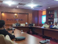 Rapat Perdana, Hendry Prioritaskan Program Pendidikan dan UKW