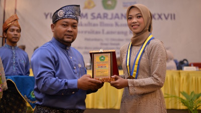 Lola Amelia, Penerima Beasiswa Pemprov Riau, Raih Posisi Tertinggi dalam Yudisium Fasilkom Unilak