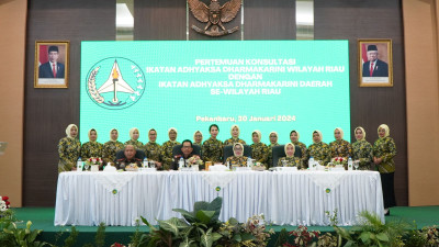 Pertemuan Konsultasi IAD, Kajati Riau Minta Jajaran Terapkan Pola Hidup Sederhana dan Hindari Gaya Hidup Hedoni