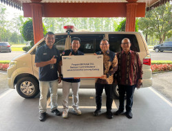 BRI Serahkan 1 Unit Ambulance Untuk Kampus Unilak