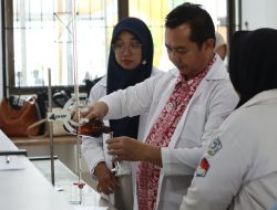 Berkolaborasi dengan Fakultas MIPA UMRI, PHR Ajarkan 25 Guru SMK dan SMA Konsep Kimia Secara Efektif dan Aman