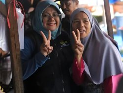 Kedatangan Cabup Afni Ke Pasar KM 4 Perawang Disambut Antusias Pedagang