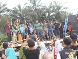 Masyarakat Siak Sambut Peserta Nazar Kemenangan Afni-Syamsurizal