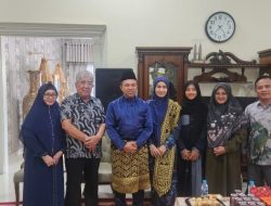 Bertemu di Rumah Arwin AS, Abdul Wahid Nyatakan Siap Melantik Afni di Siak